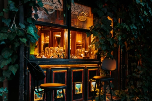 Cocktail & Speakeasy Tour