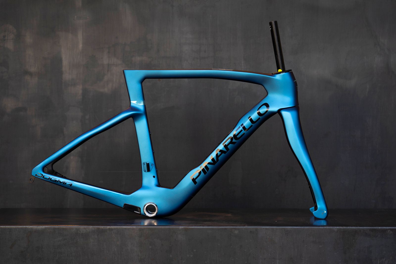 Pinarello Dogma F 2025 Luxter Blue Size 500 Frameset