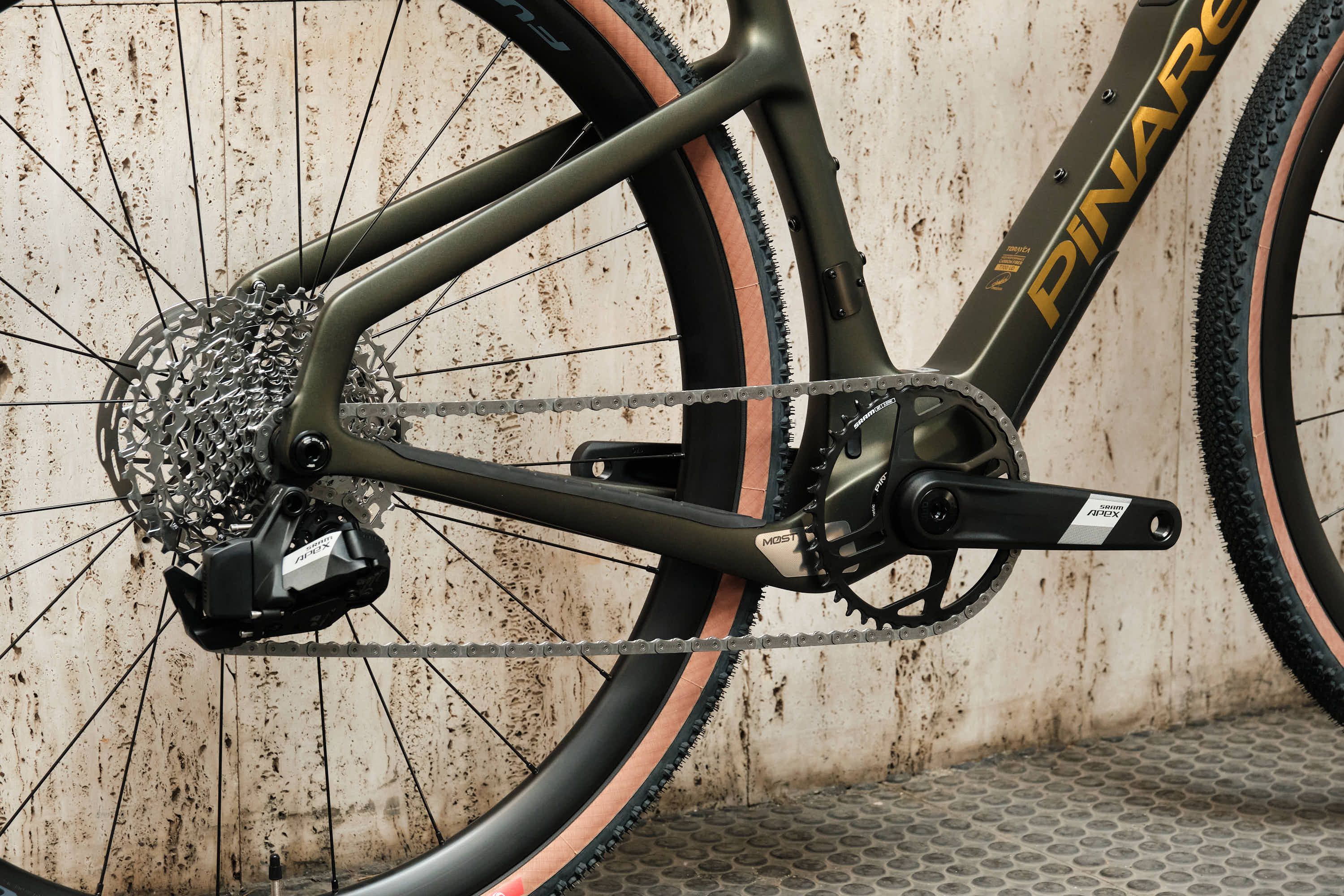 Grevil F3 | Sram APEX XPLR AXS 1x12 | Etna Black | Size 500