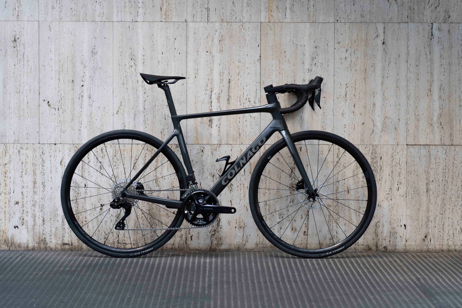 V4 disc 2025 Shimano 105 R7170 Di2 Disc Size 510 VDDK Grey