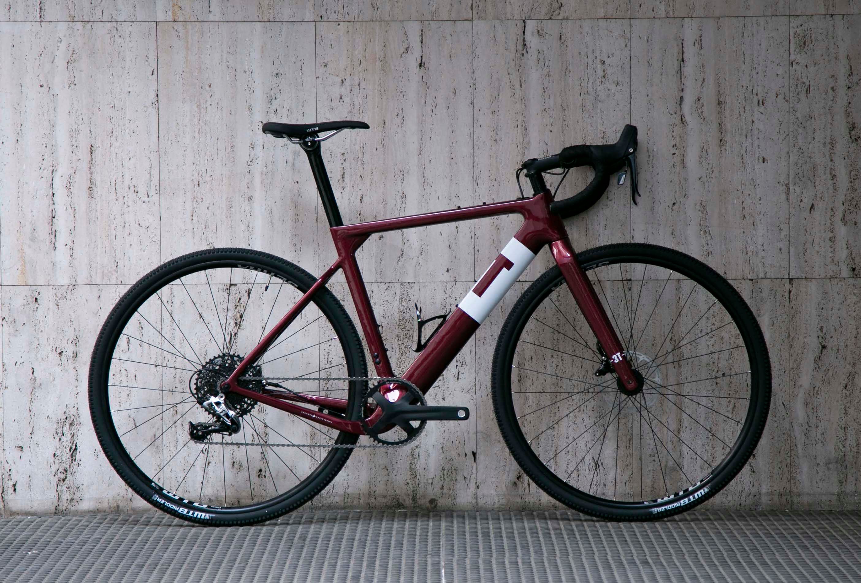 3t exploro pro rival