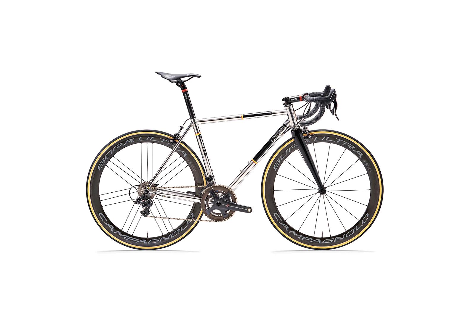 XCR Rim Brake 2024 Campagnolo Chorus Complete Bike