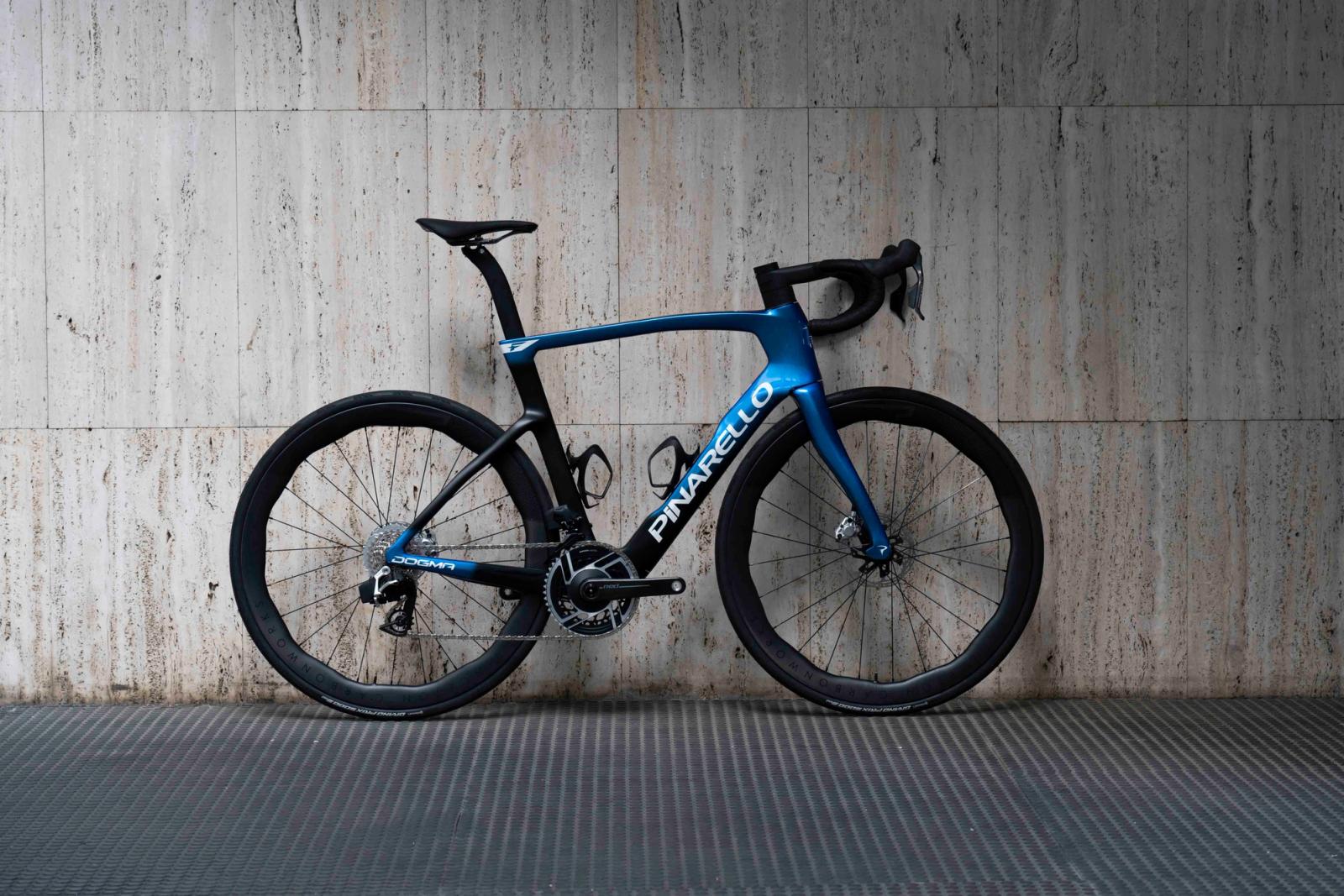 Pinarello Dogma F Disc 2026 Sram RED AXS E1 Size 575 Luxter