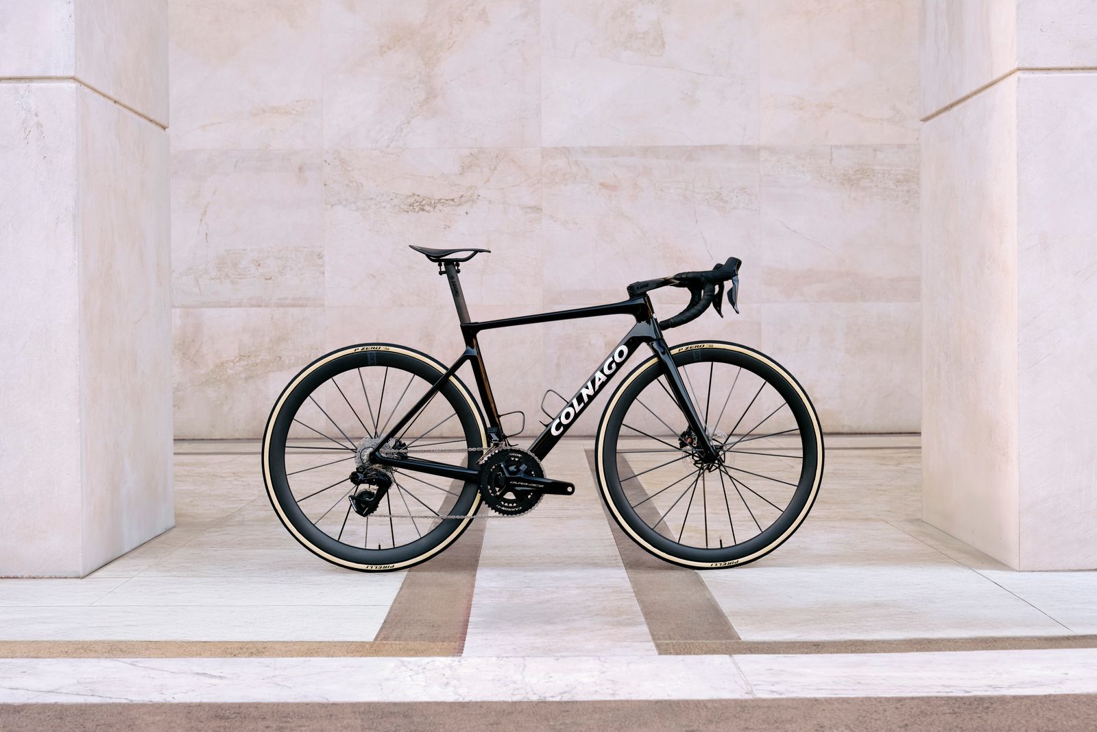 Colnago V4Rs Disc 2025 Dream Build Shimano Dura-Ace Di2 12s w