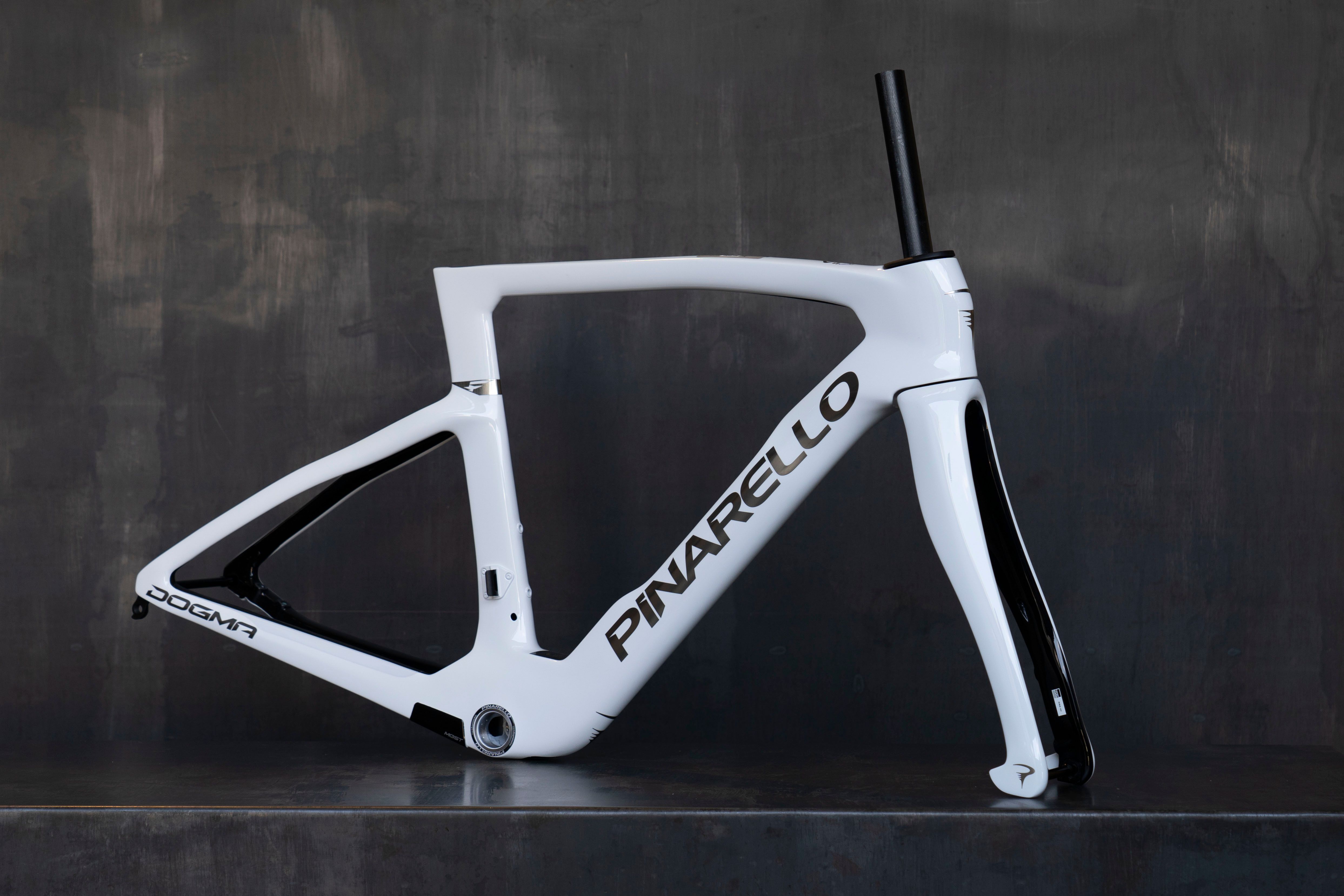 Pinarello Dogma F Disc 2025 | Crystal White Edge | Size 500