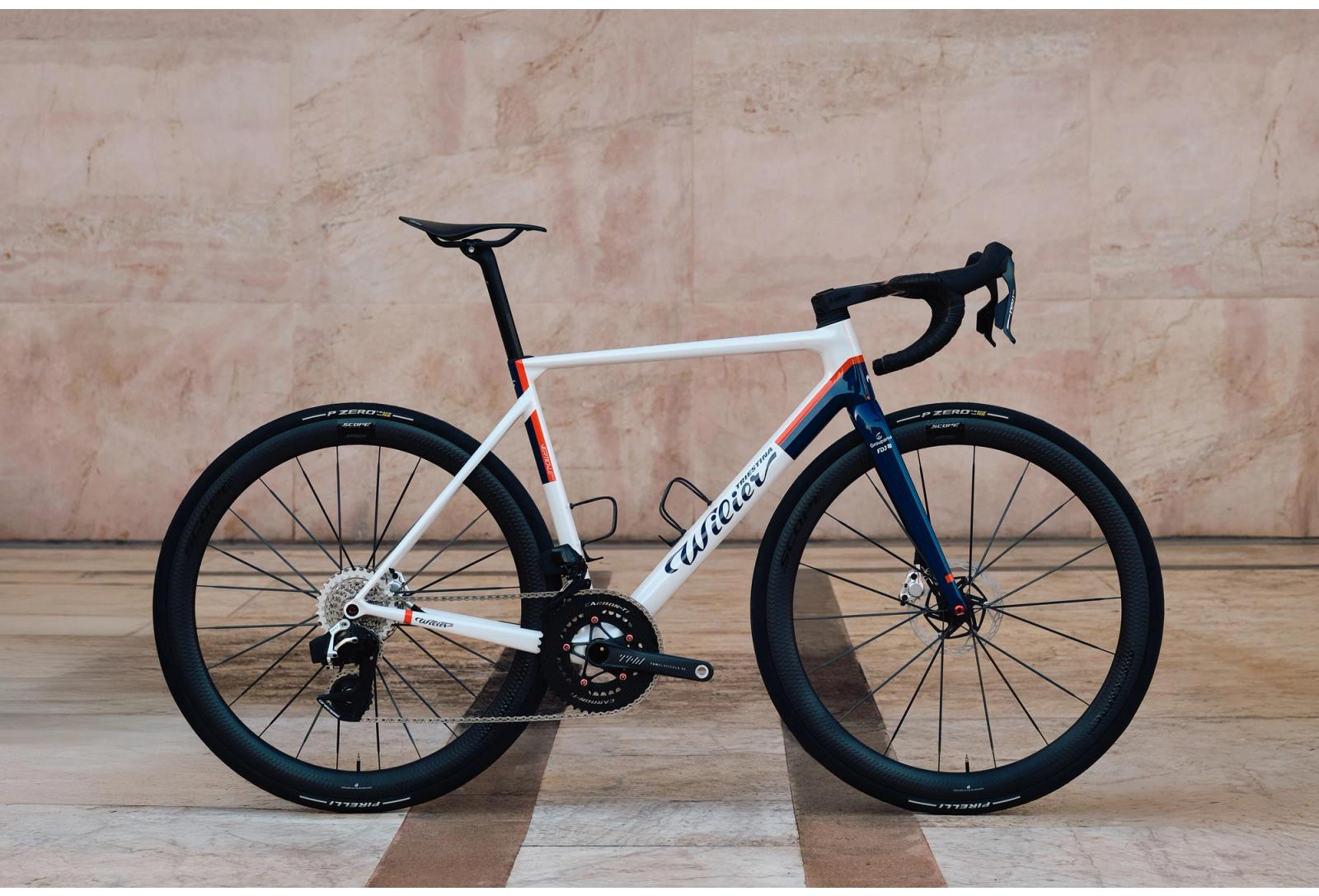 Verticale SLR 2025 DREAM BUILD Sram RED AXS E1 2x12 Complete Bike