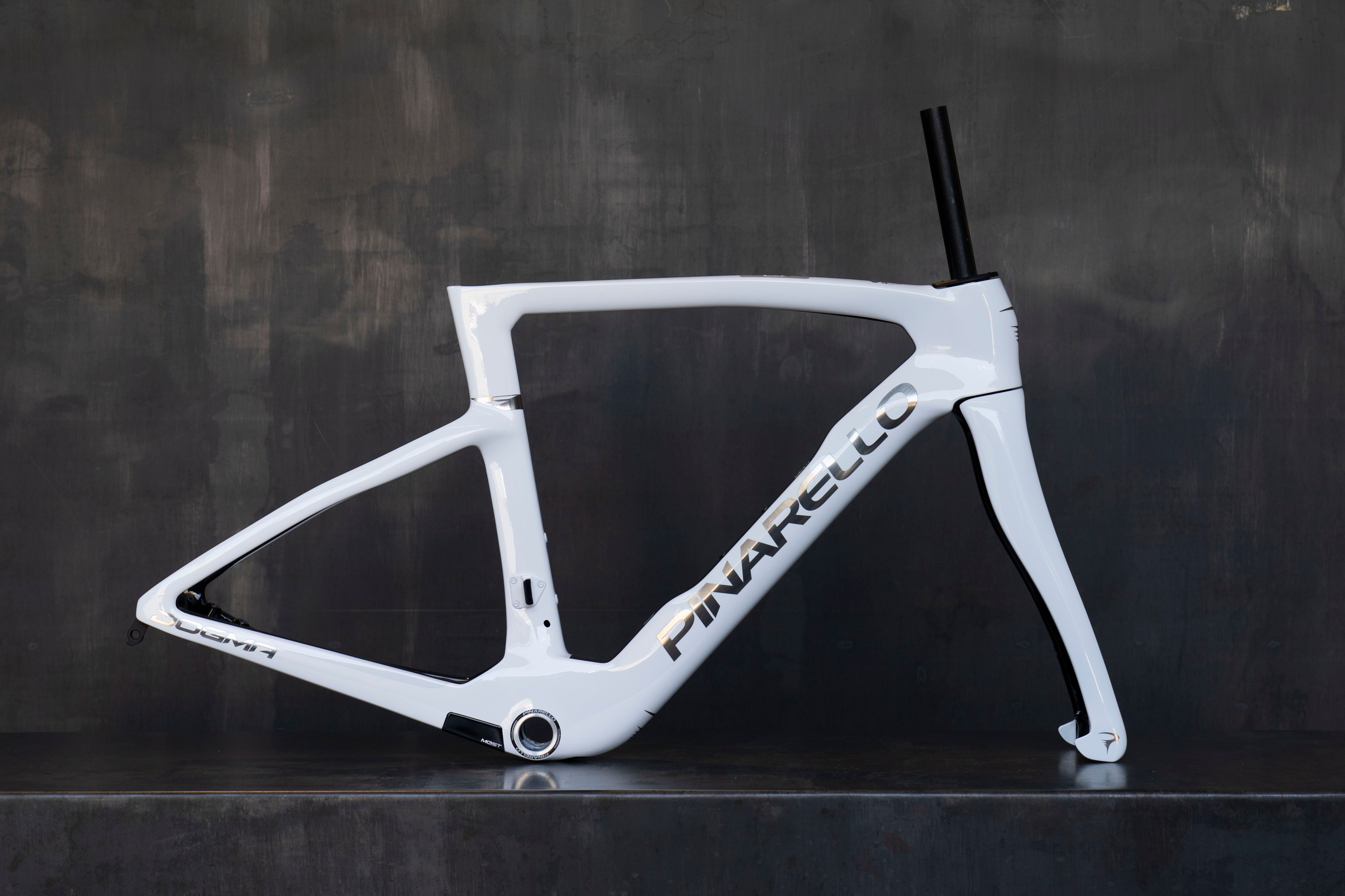 Pinarello dogma F 2025 | white | size 465| Frameset