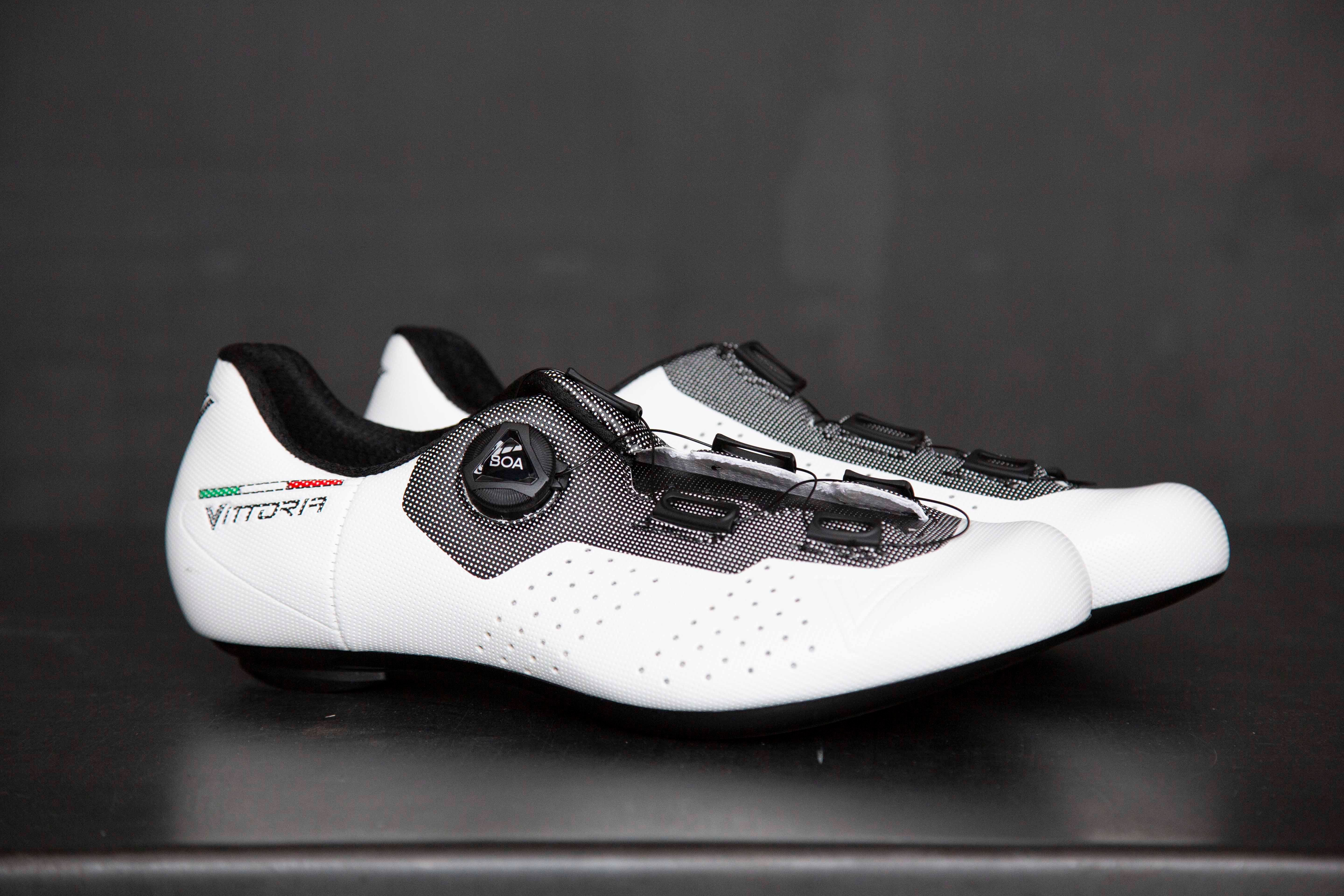 Alisè 2022 | Road Cycling Shoes | White/Black | Size 44,5 | In Stock