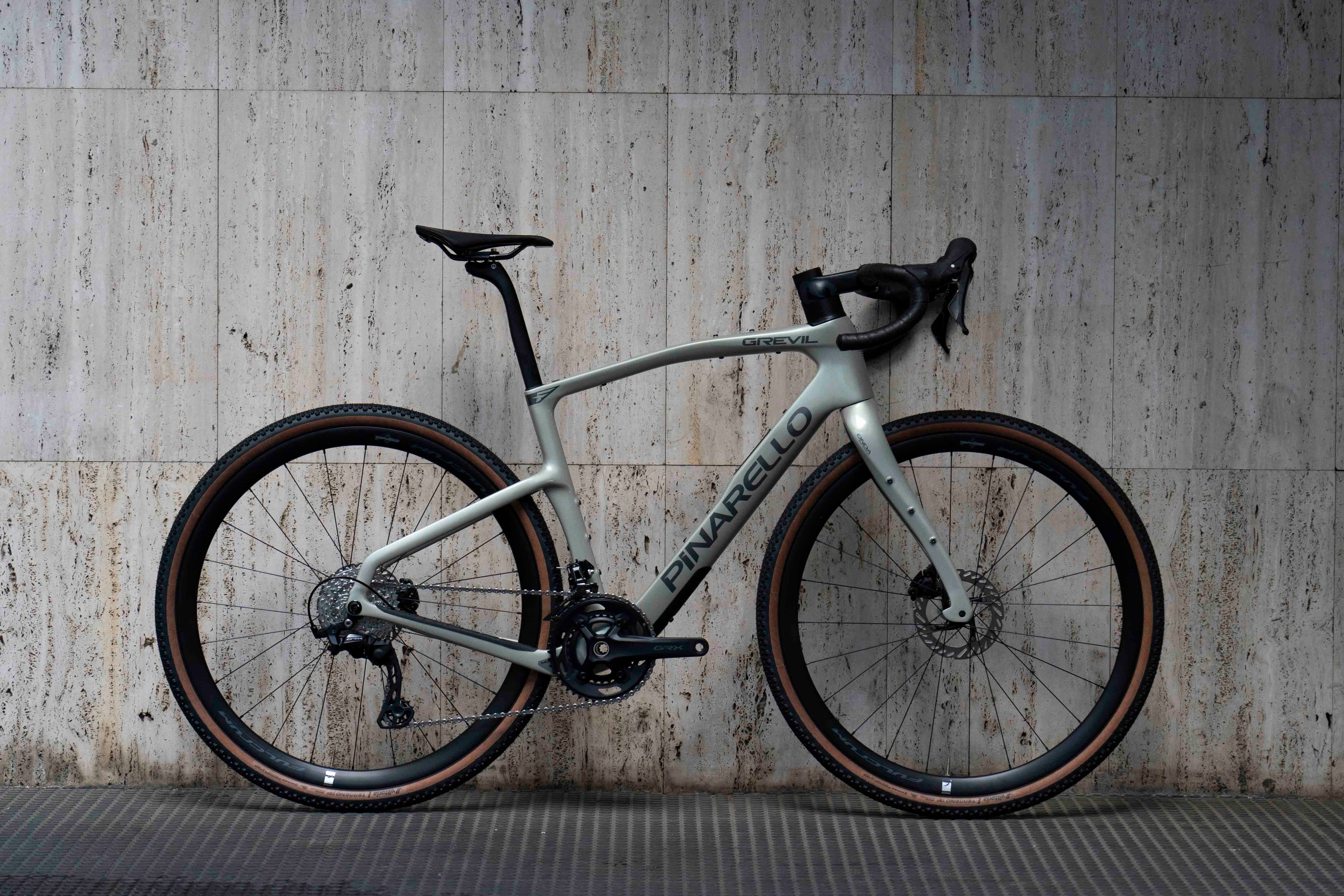 Grevil F1 2026 | Shimano GRX 610 2x12 DB | Size 575 | Shiny Comet