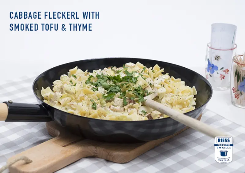 Cabbage fleckerl with smoked tofu & thyme