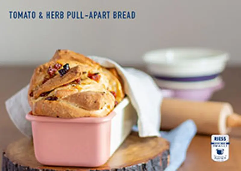 Tomato & Herb pull-apart bread