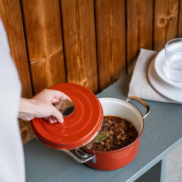 Sugo im Topf mit AromaPlus-Deckel