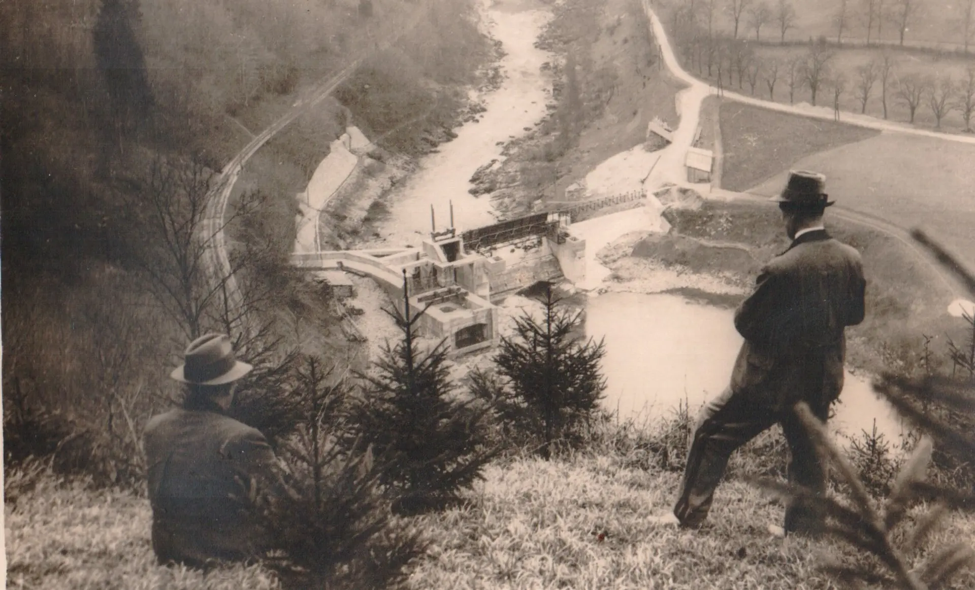 Historisches Bild des Wasserkrafterk Riess Emaille um circa 1926