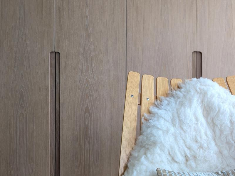 wardrobe handles details