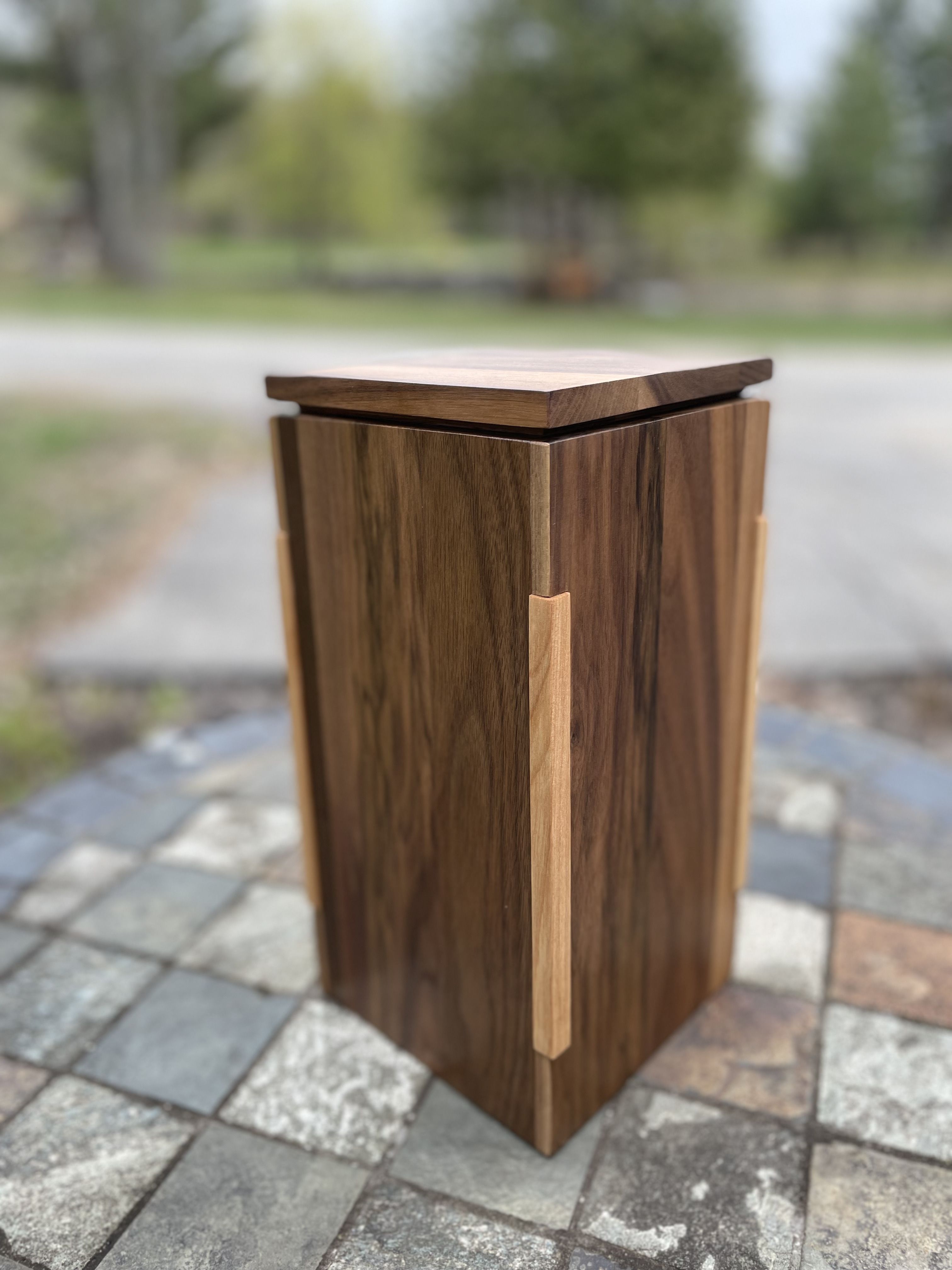 Urne en bois biodégradable, fabrication Québécoise