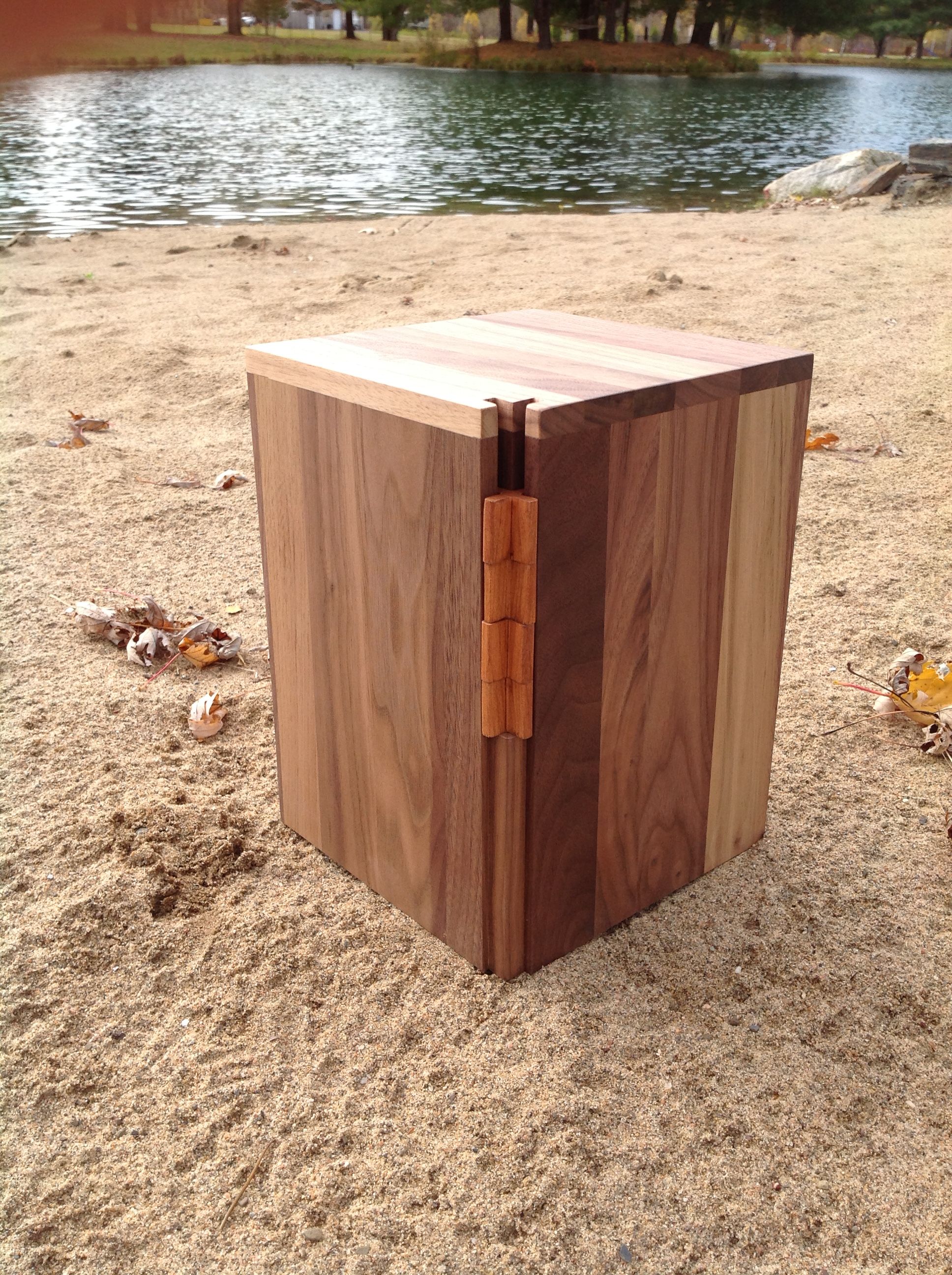 Urne en bois biodégradable, fabrication Québécoise