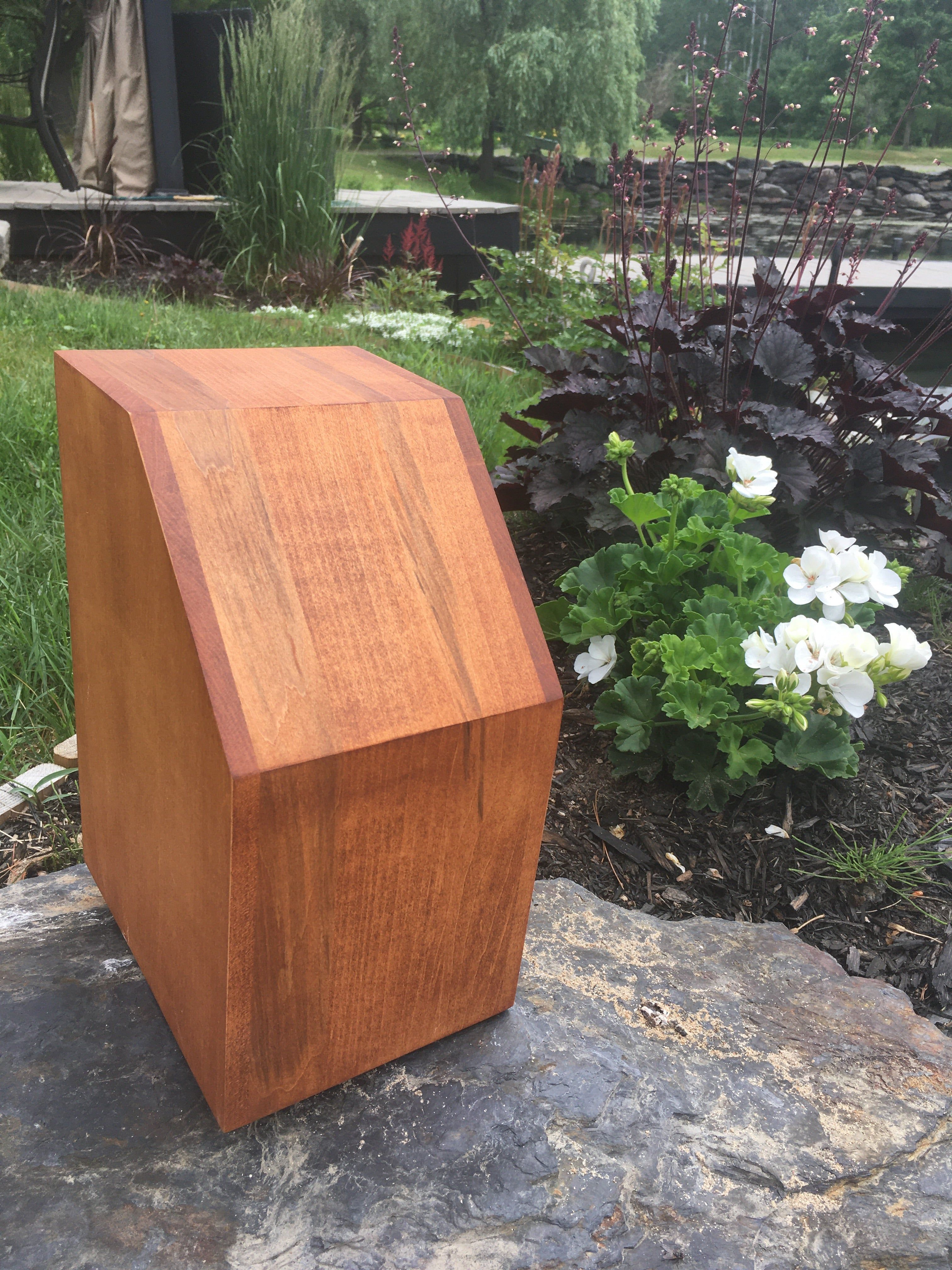 Urne en bois biodégradable, fabrication Québécoise