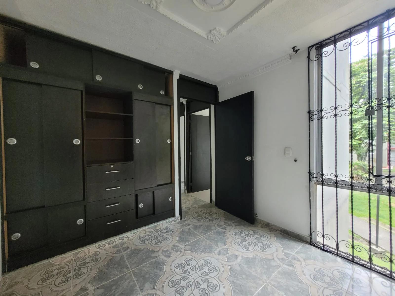 Apartamento en arriendo en Centauros - Imagen 4