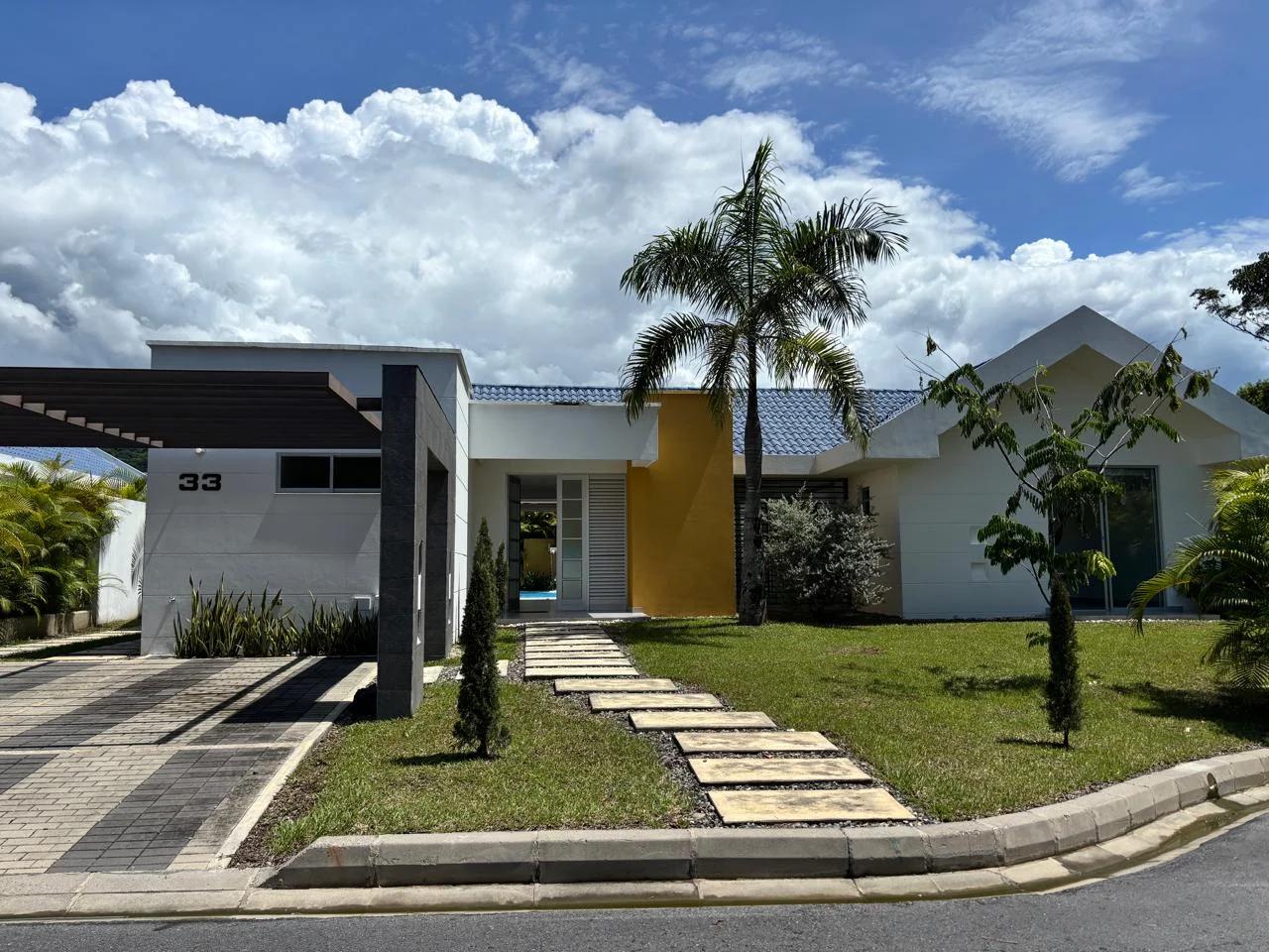 Casa en venta en el Conjunto Palma Real