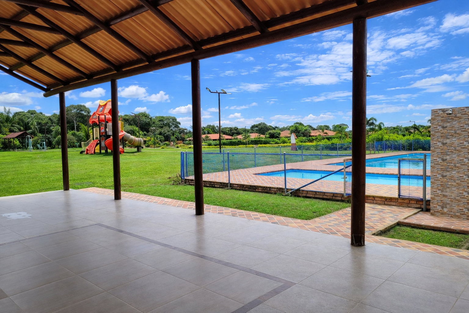 Lote en Condominio Las Palmas - Imagen 9