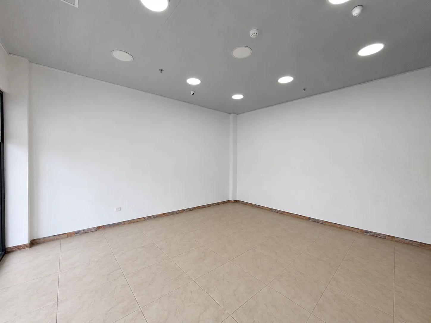 Local en venta en Centro Comercial Rsoablanca - Imagen 5