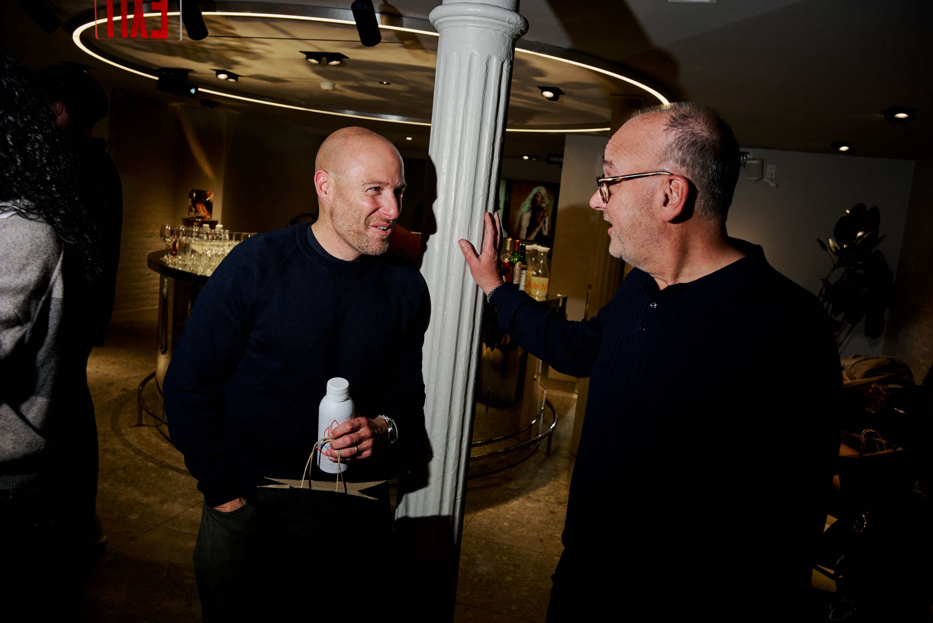 Guests at Mejuri Sip & Shop