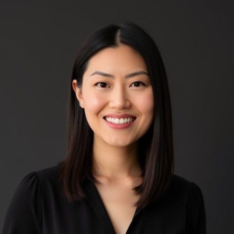 Sandy Jeong headshot