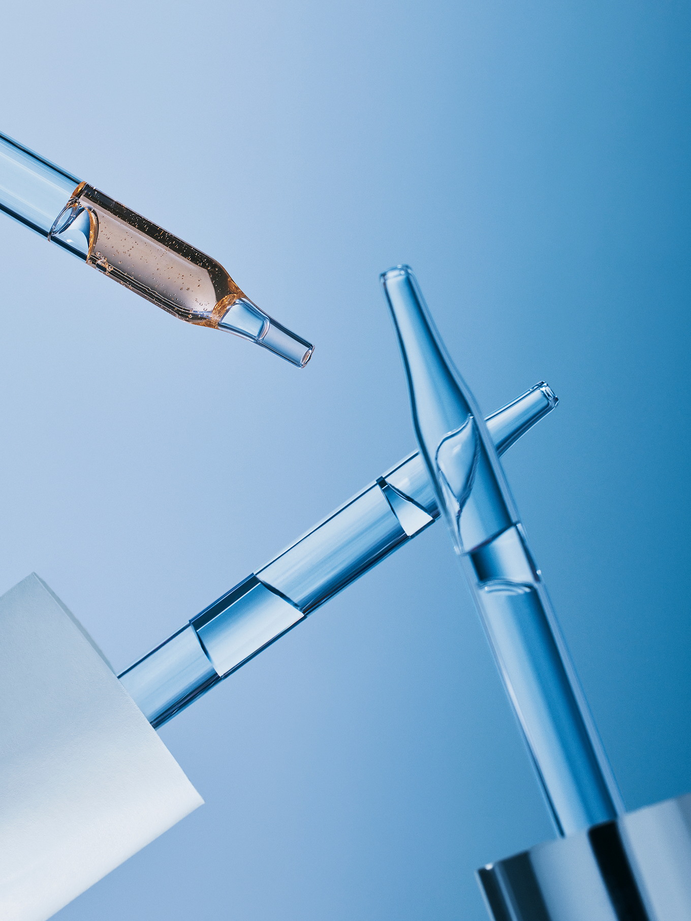 iS Clinical serum bottles