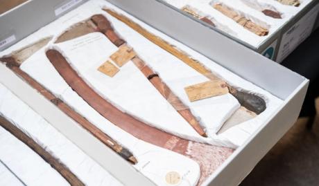  Los Angeles museum repatriates 20 objects to the Warumungu people of Australia 