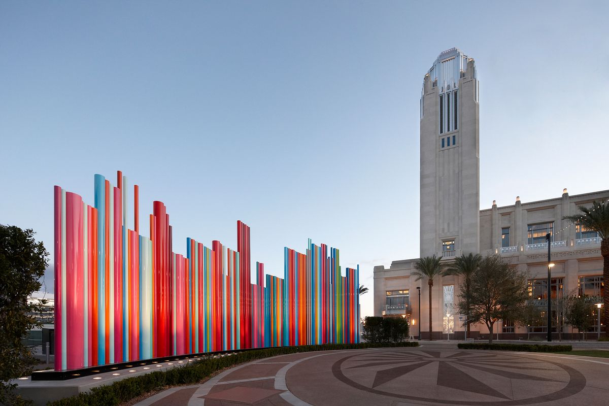 Will Las Vegas finally get an art museum? Collector Elaine Wynn and