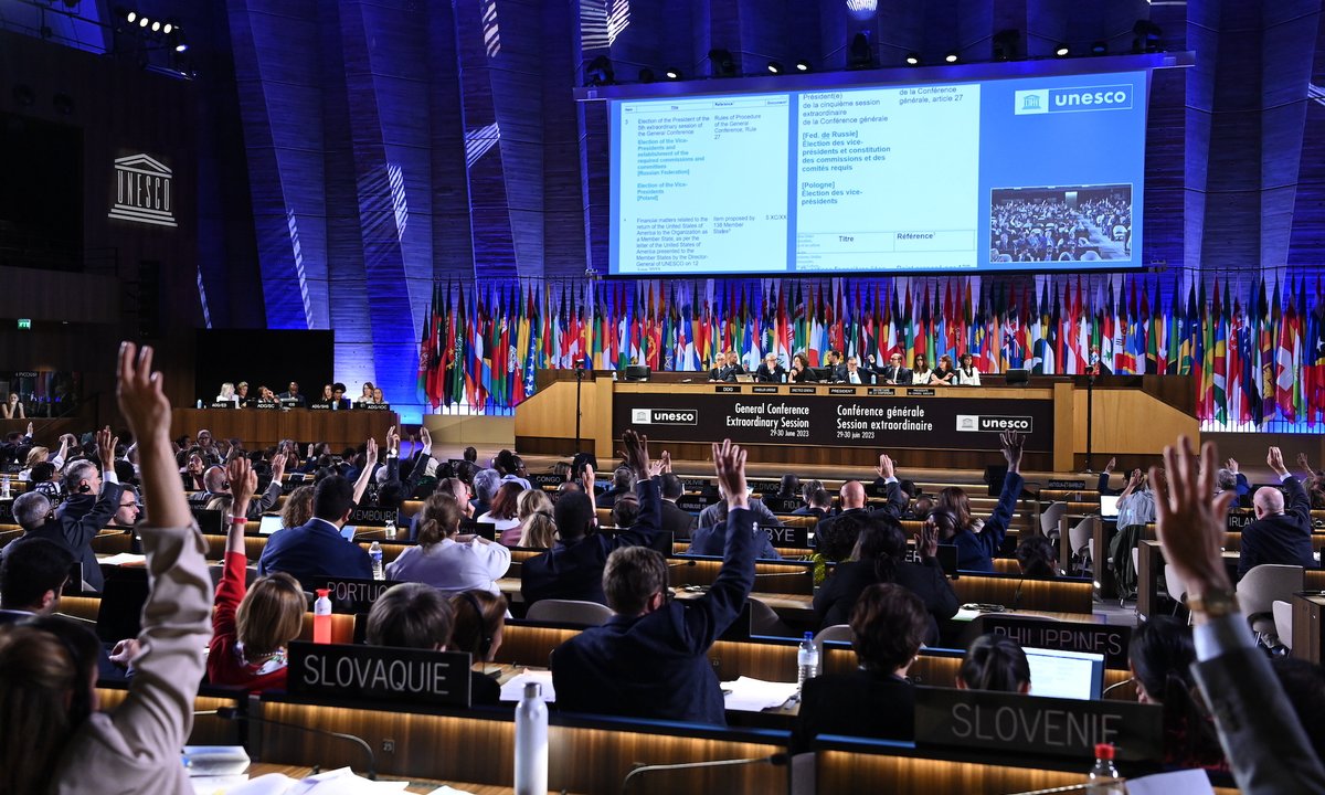 Unesco members vote overwhelmingly—however not unanimously—to readmit america Unesco members vote overwhelmingly—however not unanimously—to readmit america