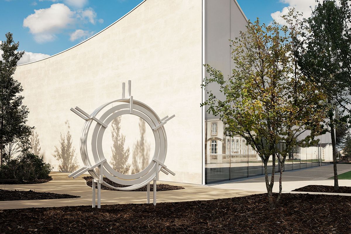 The Berlin-based Danish artist Jeppe Hein's Modified Social Benches #44, in front of the Nicolas Ruinart Pavilion, Reims, designed by Sou Fujimoto © Mathieu Bonnevie. Courtesy: Ruinart