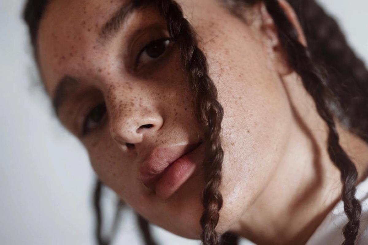 Garrett Bradley is the ninth winner of the award, which was first given to the German artist Hito Steyerl
Photo: blvxmth