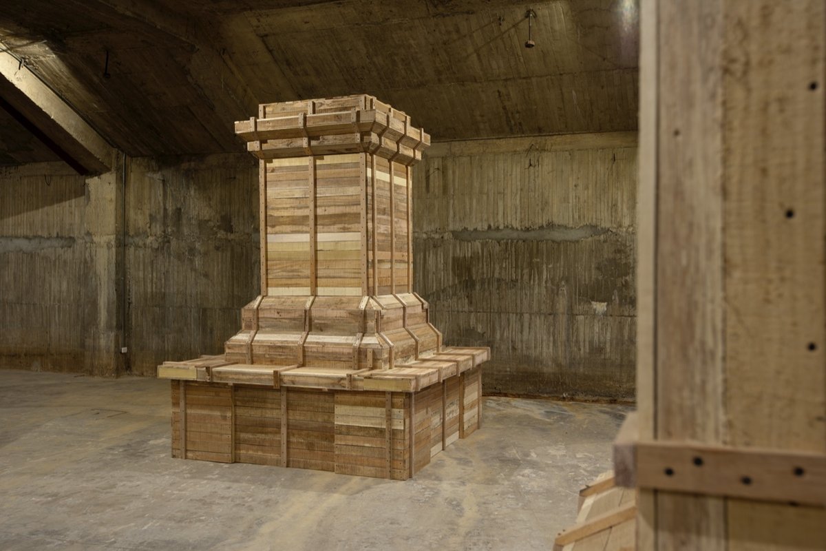 Juan Fernando Herrán, Héroes Mil VI (2015). Courtesy of PROXYCO Gallery.