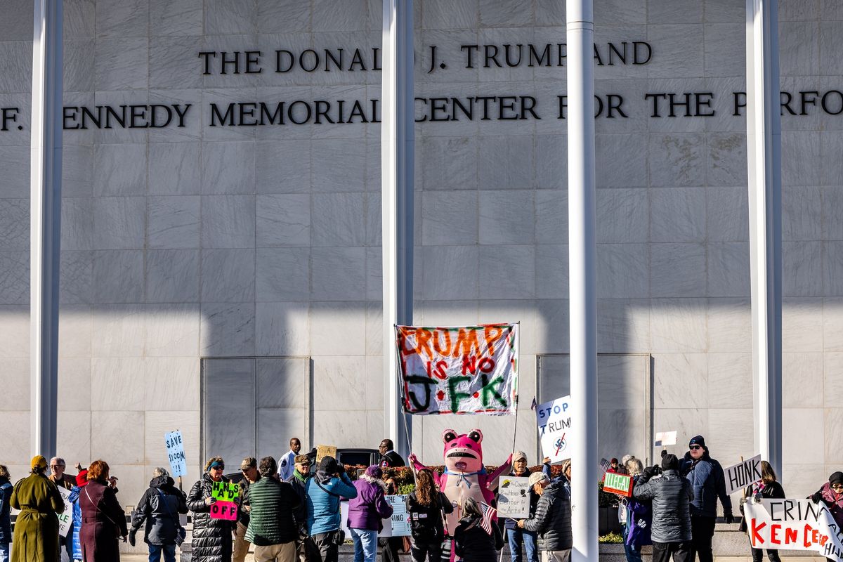 A protest organised by Hands Off the Arts at the Kennedy Center for the Performing Arts in December 2025 Photo by Jason Gooljar, via Flickr