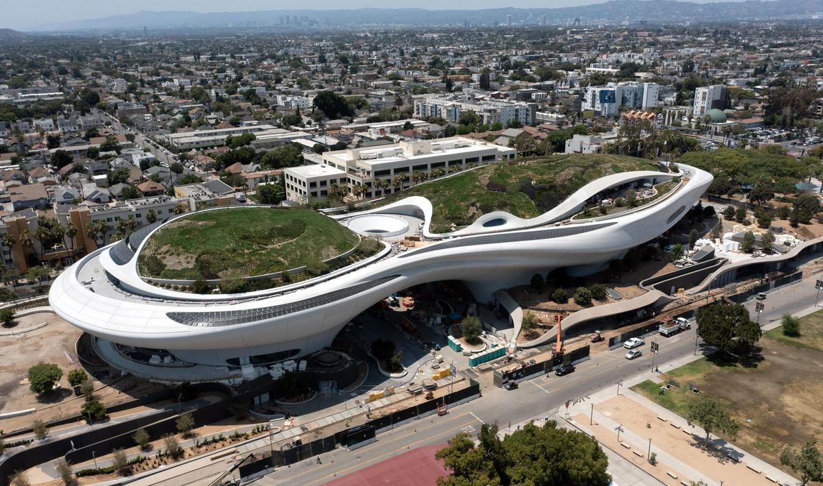 The Lucas Museum of Narrative Art, designed by Ma Yansong of Mad Architects
Photo: Sand Hill Media/Eric Furie; © 2025 JAKS Productions
