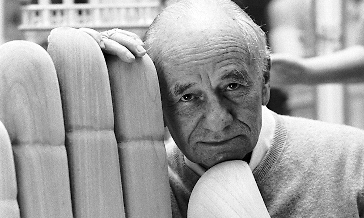 Pedro Friedeberg, key figure in Mexican art renowned for hand-shaped chair, has died at age 90 – The Art Newspaper Pedro Friedeberg, key figure in Mexican art renowned for hand-shaped chair, has died at age 90 – The Art Newspaper