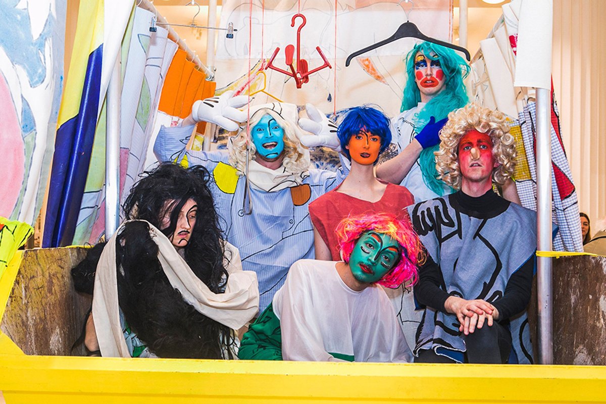 Paul Kindersley and company performing Ship of Fools Courtesy of Skip Gallery and Ali Tollervey