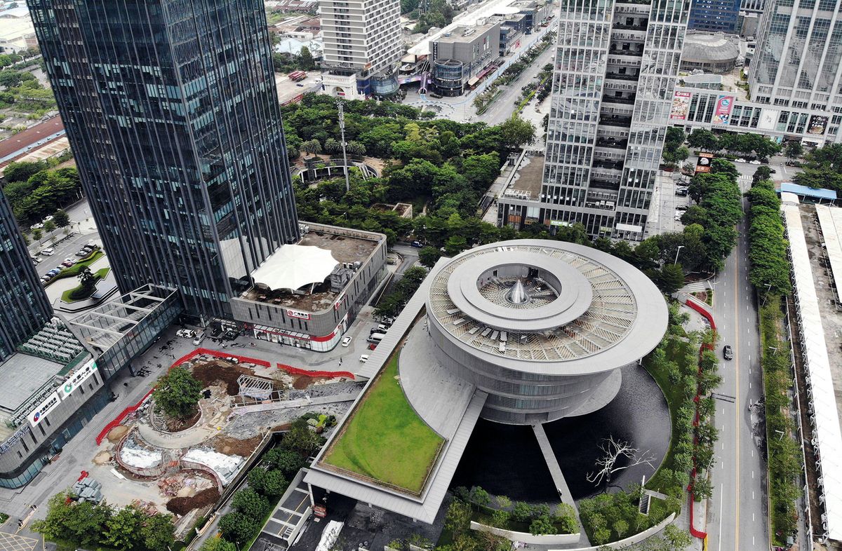 A rendering of Róng Museum (bottom building) in Shenzhen’s Houhai district, part of the M80 cultural complex, is slated to open in 2027; the museum, which will be run by Pi Li, its founding director, will occupy a total floor area of around 4,500 square metres
© Ole Scheeren