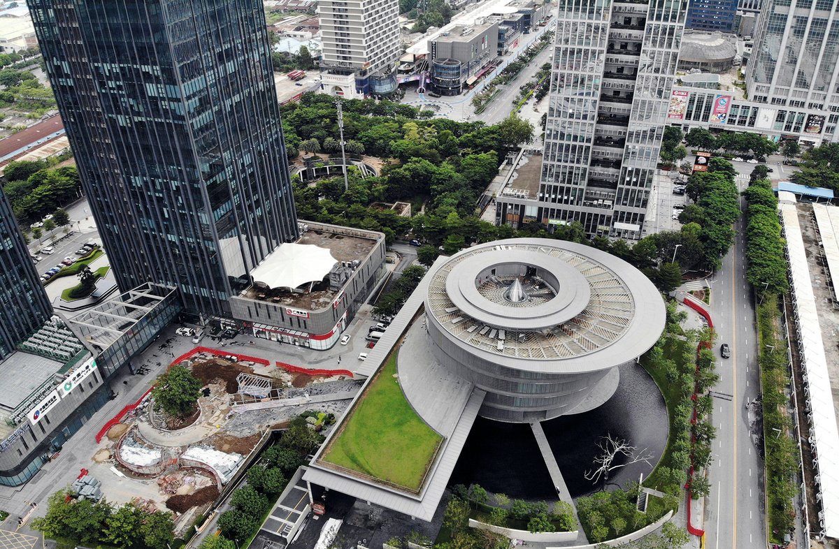 A rendering of Róng Museum (bottom building) in Shenzhen’s Houhai district, part of the M80 cultural complex, is slated to open in 2027; the museum, which will be run by Pi Li, its founding director, will occupy a total floor area of around 4,500 square metres
© Ole Scheeren