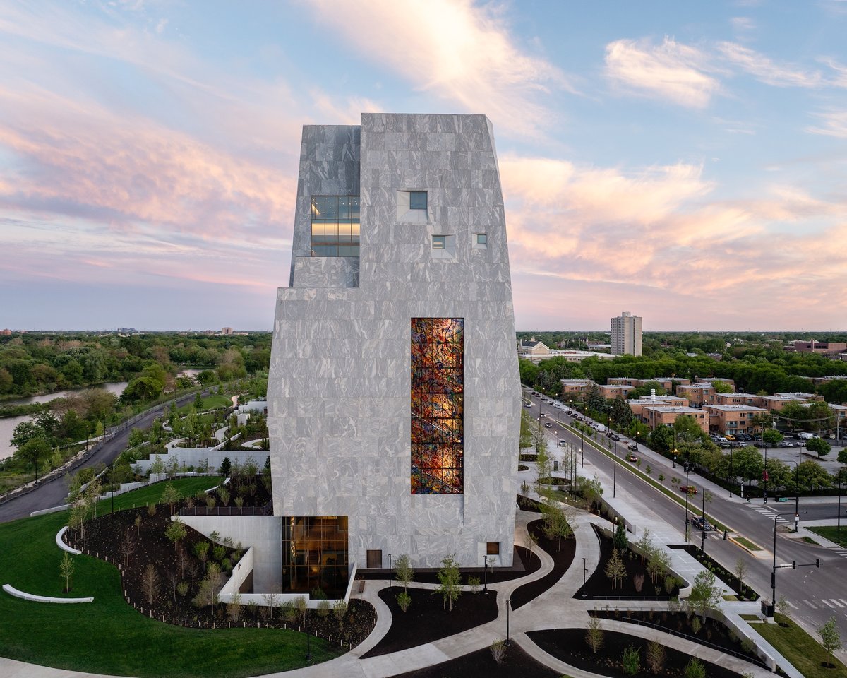 The Obama Presidential Center Museum in Chicago, with Julie Mehretu's Uprising of the Sun visible on the building's north façade Courtesy The Obama Foundation. Photo by Angie McMonigal