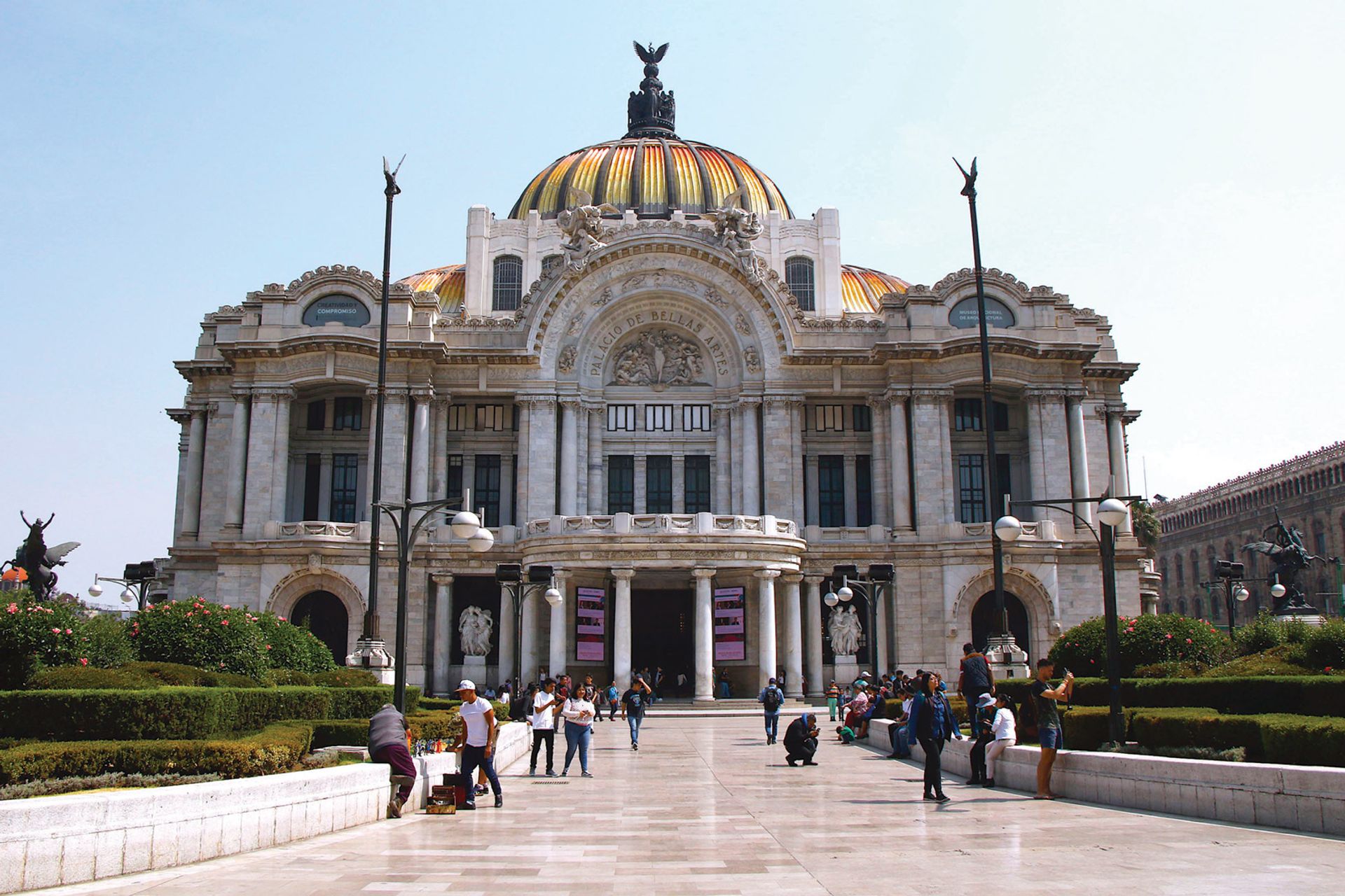 The Palacio de Bellas Artes in Mexico City is one of the country’s largest cultural centres. It is among several public arts institutions that has been employing staff members on more precarious freelance contracts Milton Martínez/Secretaría de Cultura de la Ciudad de México