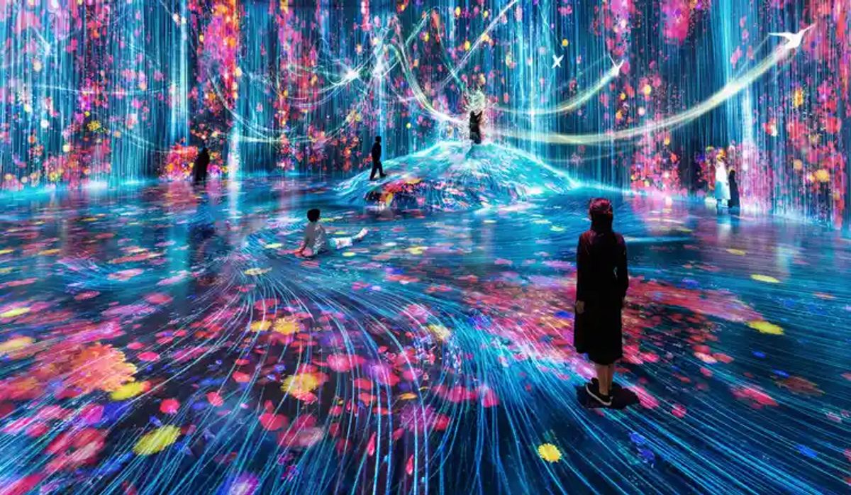 Waterfalls of light: Universe of Water Particles on a Rock where People Gather (2018/2024), teamLab Borderless, Azabudai Hills, Tokyo © teamLab, courtesy Pace