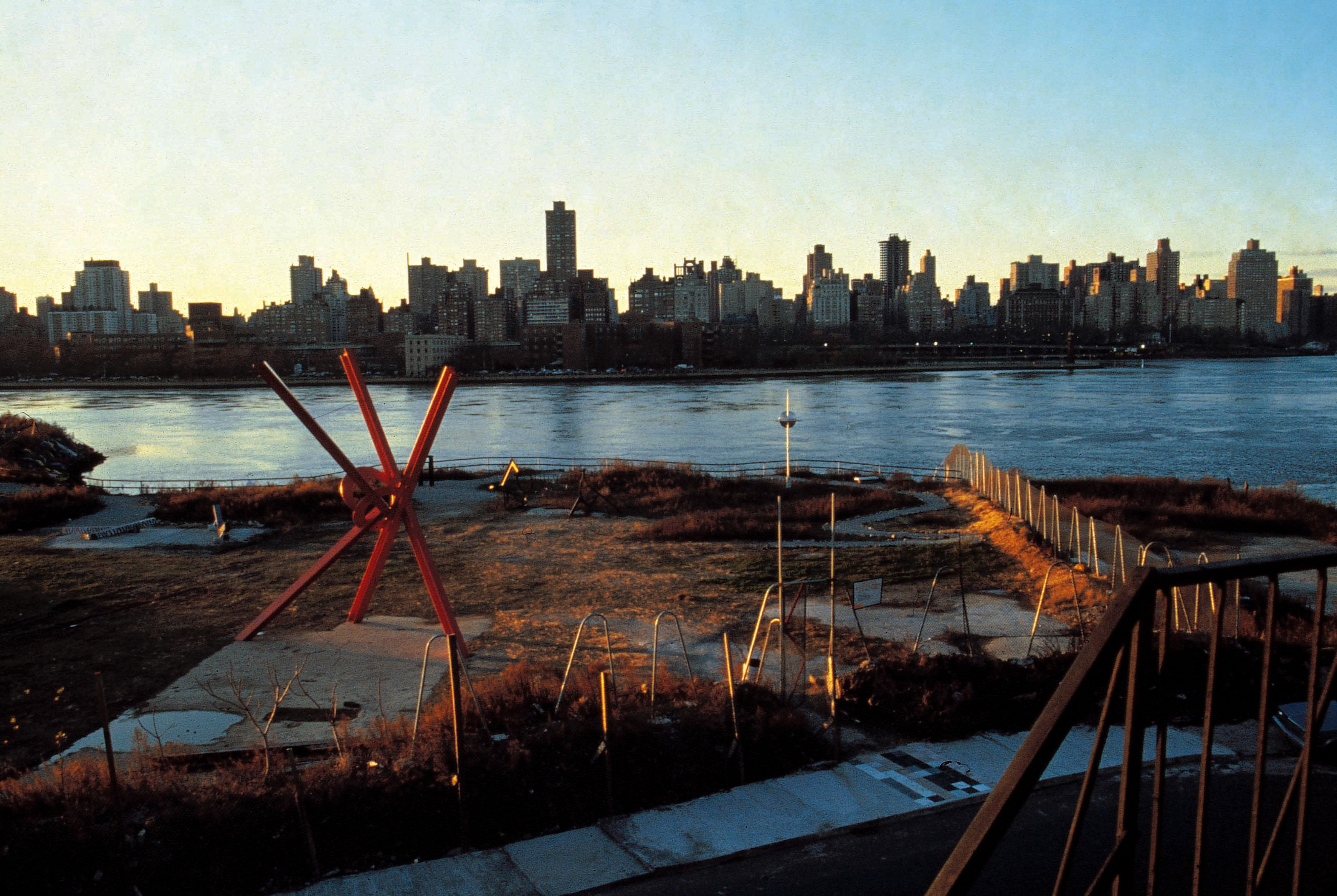 The park’s inaugural show in 1986 included a towering Mark di Suvero work Courtesy Socrates Sculpture Park