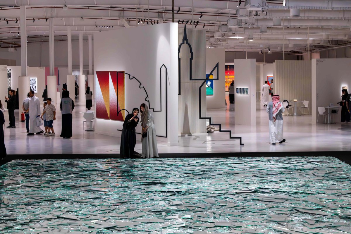 Visitors to Galleria Continua's presentation at Art Week Riyadh 2025
Courtesy of Visual Arts Commission, Saudi Arabia