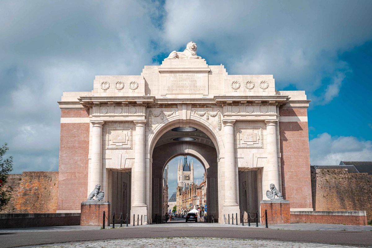 A restored facade of the Menin Gate
© CWGC