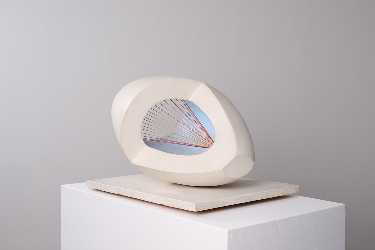 Sculpture with Colour (Oval Form) Pale Blue and Red, 1943
Photograph Betty Saunders