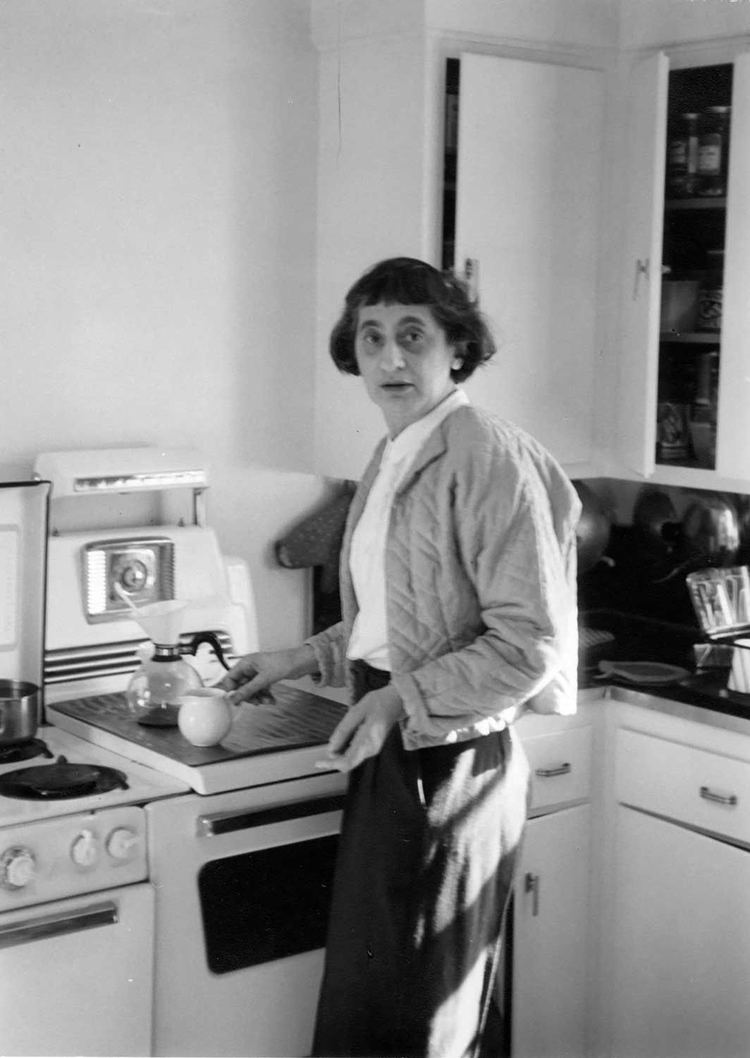 Anni Albers in her kitchen in New Haven, Connecticut, in 1958 Photo: © Lee Boltin; courtesy of Josef & Anni Albers Foundation