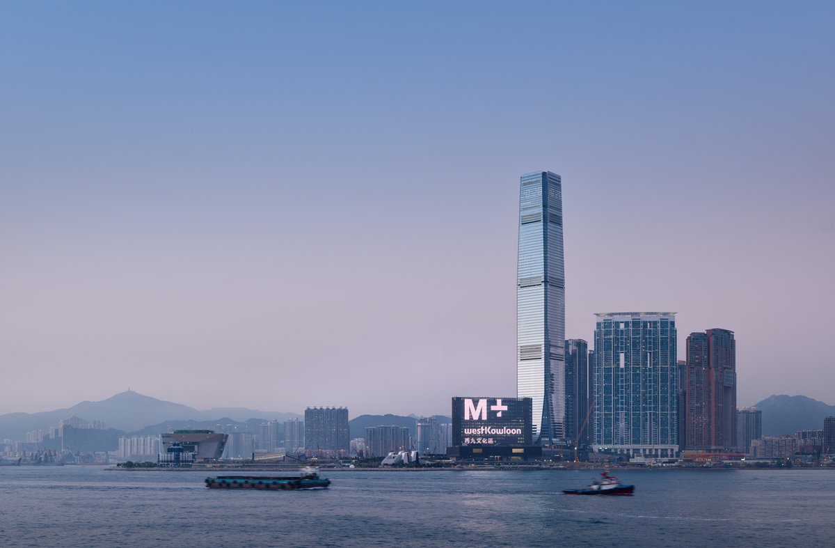 The museum overlooks Victoria Harbour © Virgile Simon Bertrand