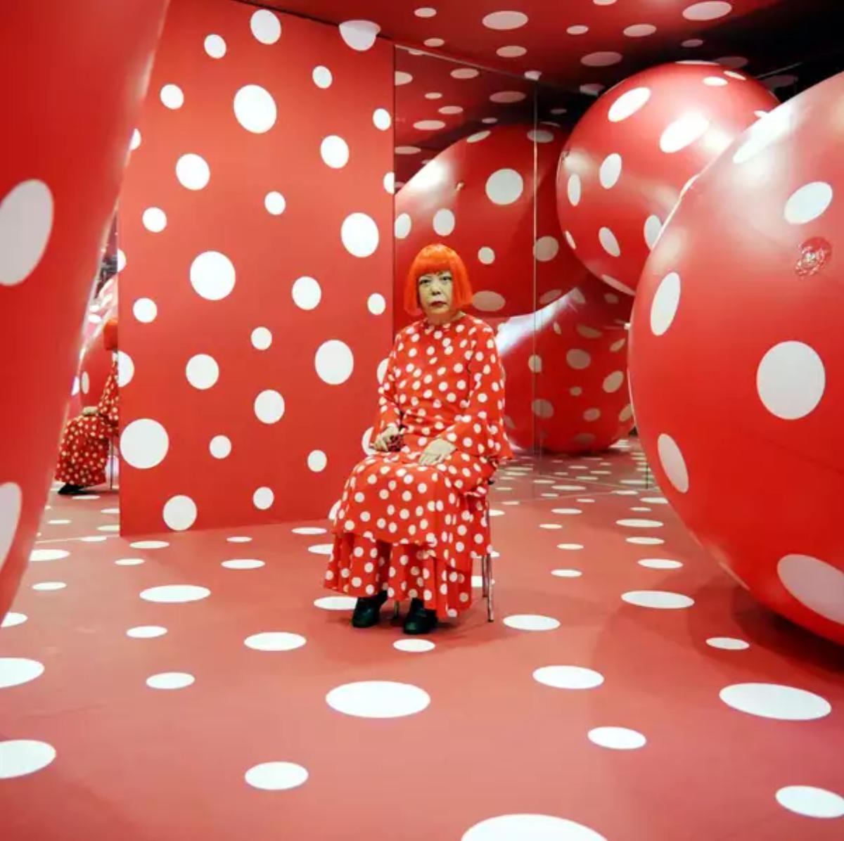 Yayoi Kusama and Dots Obsession, 1996-2011 Installation view: The Watari Museum of Contemporary Art, Tokyo.
© Yayoi Kusama. Courtesy of Ota Fine Arts, Victoria Miro and David Zwirner.